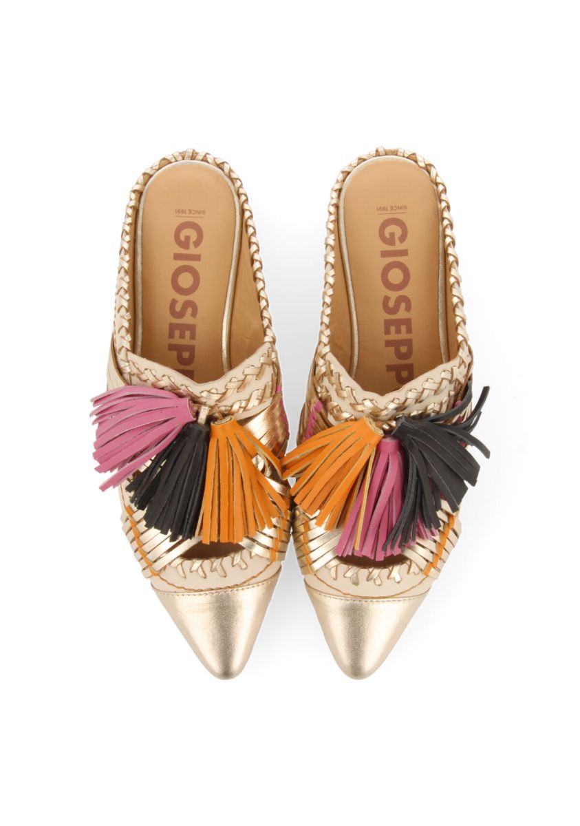 17189-babuchas-de-piel-off-white-con-borlas-para-mujer-papantla-off-white-1.jpg