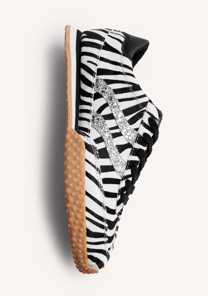 1723-zapatillas-piel-estampado-animal-halstad-cebra-1.jpg