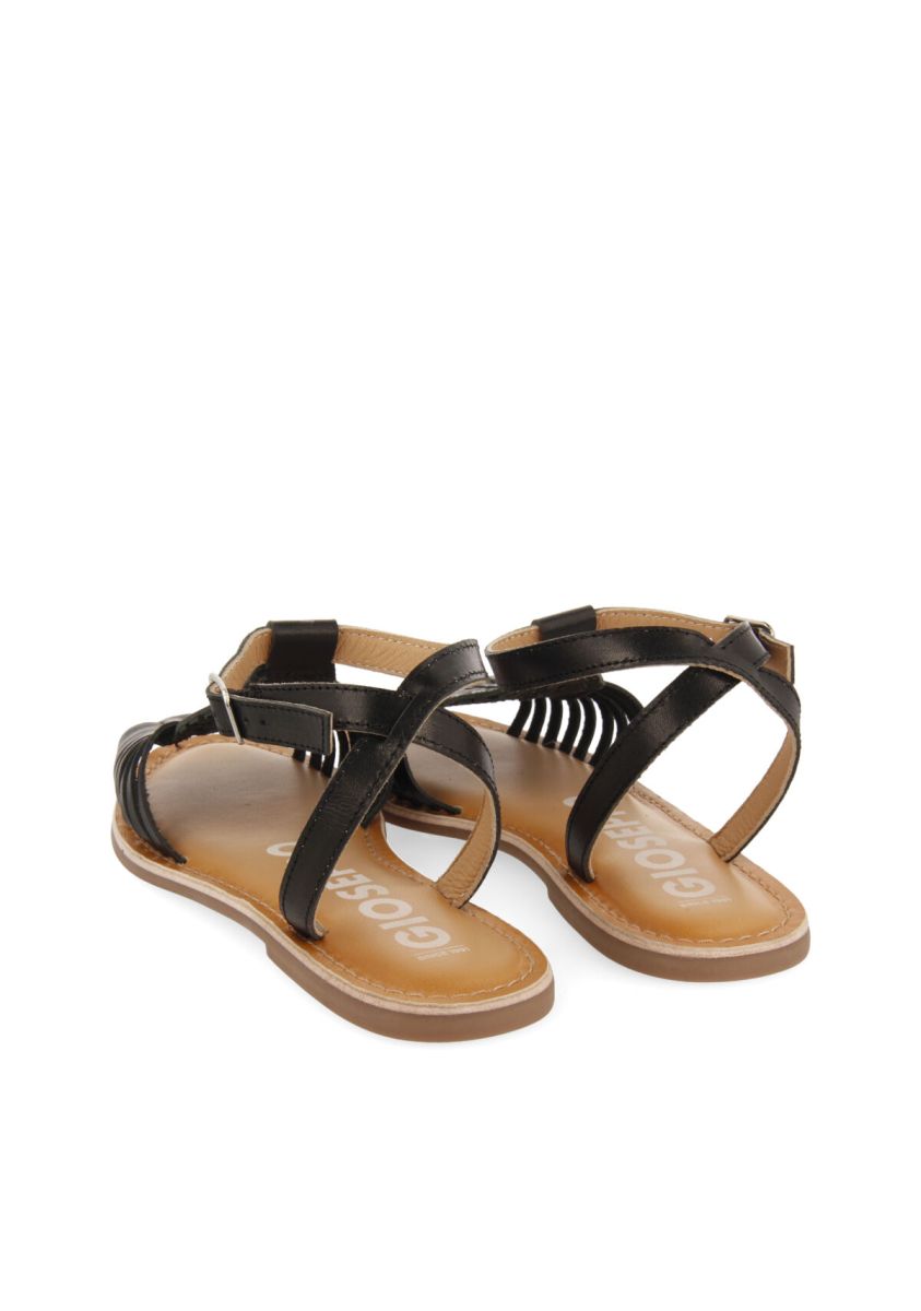 17565-sandalias-negras-de-piel-tipo-cangrejera-con-hebilla-para-mujer-claraval-negro-1.jpg