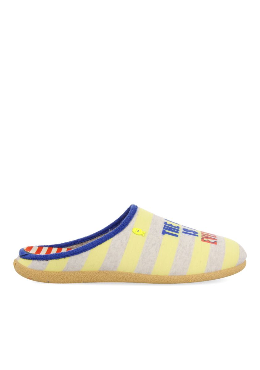 17758-zapatillas-de-estar-por-casa-gris-riols-gris-1.jpg