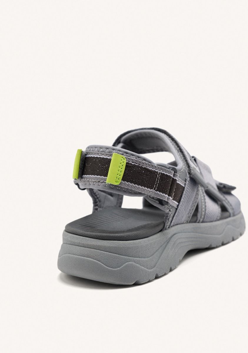 18085-sandalias-color-gris-para-hombre-flacourt-gris-1.jpg