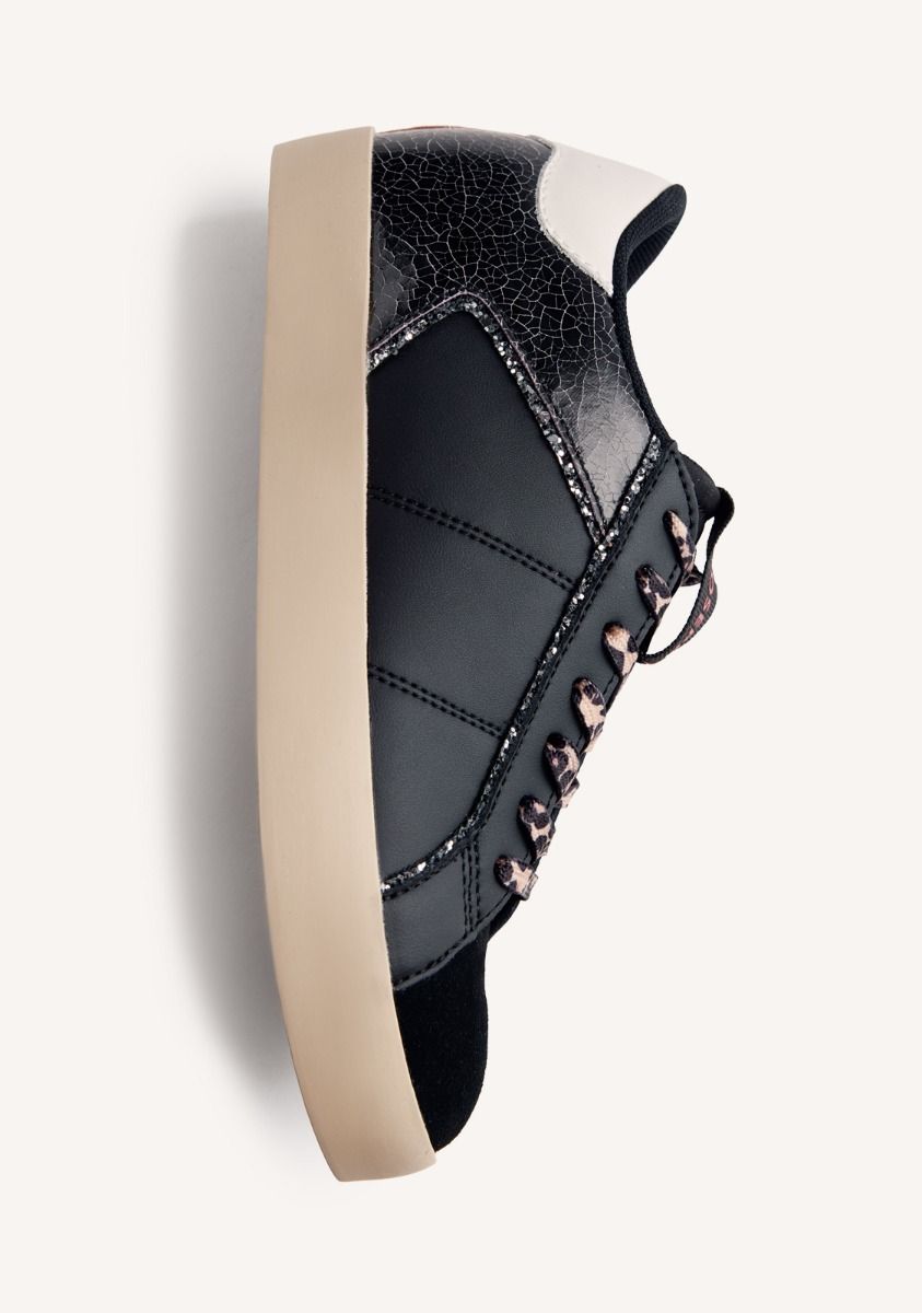 1811-zapatillas-piel-estampado-animal-cu-a-edina-negro-1.jpg