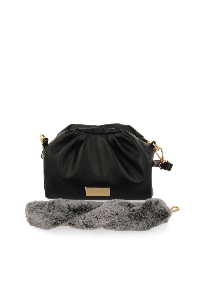 18134-bolso-negro-con-frunces-y-asa-de-pelo-gravdal-negro-1.jpg