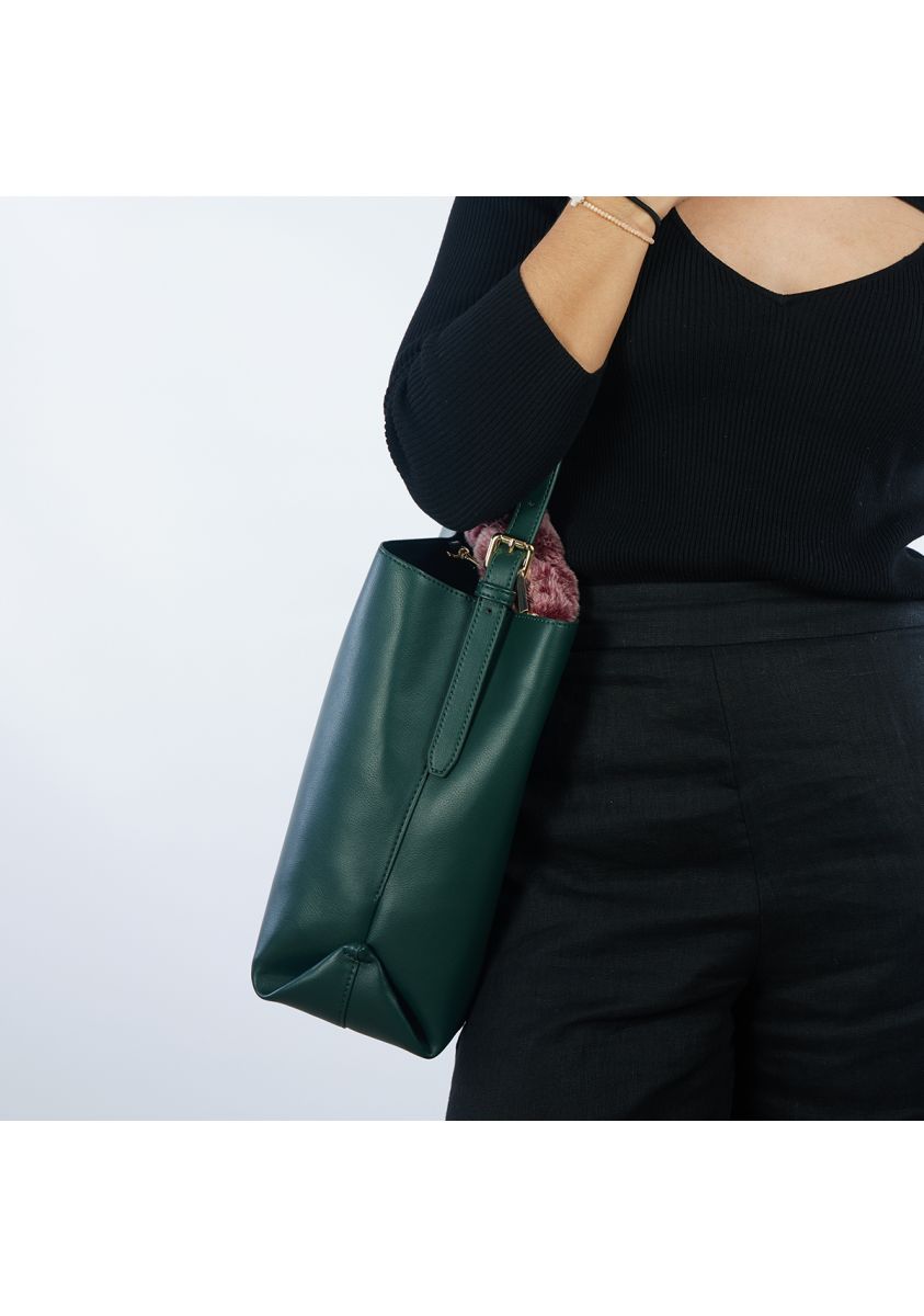 18137-bolso-verde-tipo-shopper-con-asa-de-pelo-hecla-verde-1.jpg