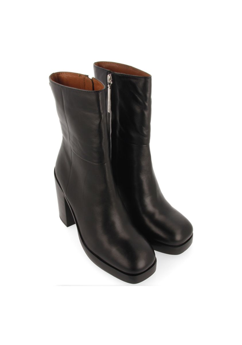 18165-bota-media-en-piel-color-negro-con-tac-n-ancho-y-plataforma-para-mujer-andoya-negro-1.jpg