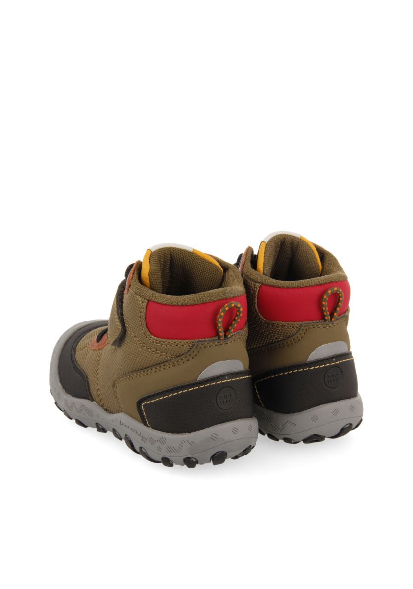 18479-sneakers-abotinadas-tipo-trekking-caqui-para-ni-a-y-ni-o-loen-kaki-1.jpg