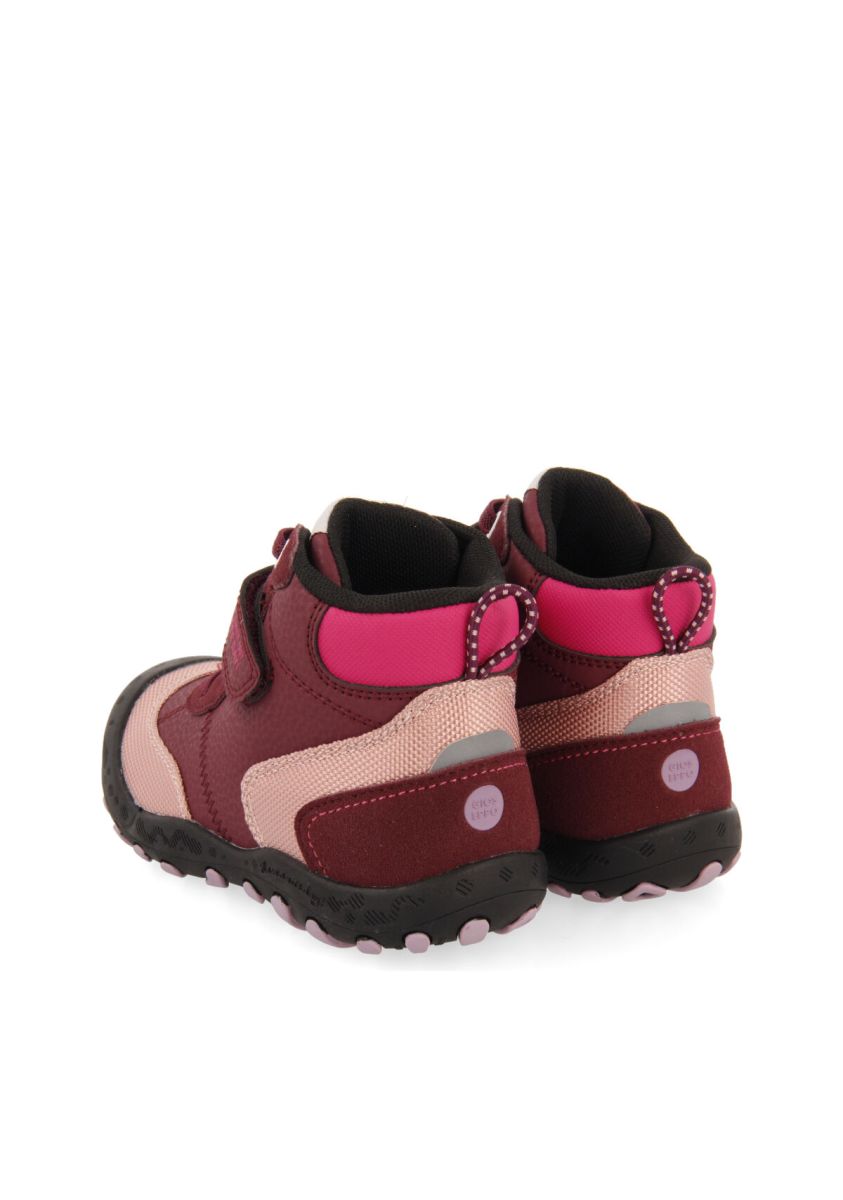 18495-sneakers-abotinadas-tipo-trekking-burdeos-para-ni-a-y-ni-o-varsta-burdeos-1.jpg