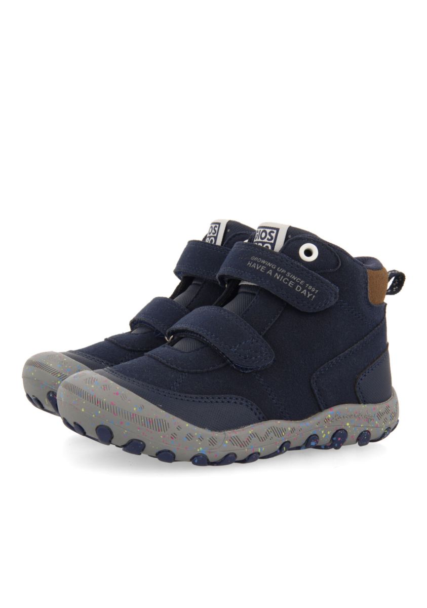 18520-sneakers-abotinadas-tipo-trekking-marino-para-ni-a-y-ni-o-larbert-marino-1.jpg