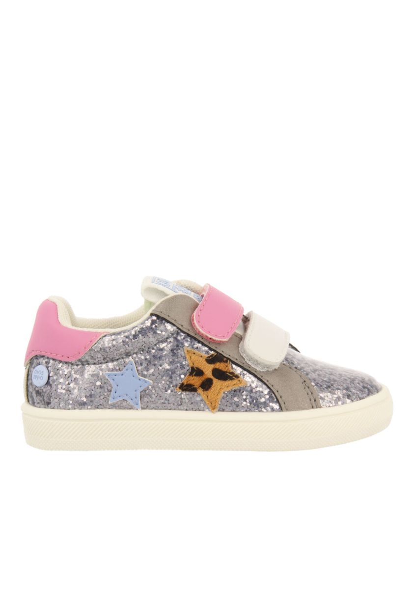 Sneakers plomo con estrellas para bebÃ© kasnas - PLOMO