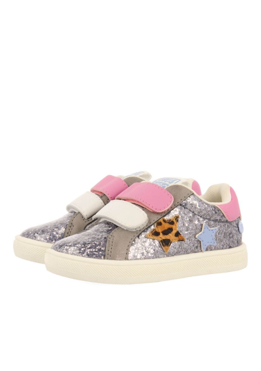 18653-sneakers-plomo-con-estrellas-para-beb-kasnas-plomo-1.jpg