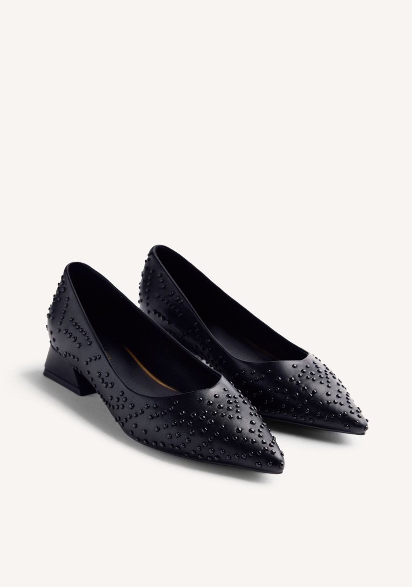 ZAPATOS TACÃN TACHAS MADELIA - NEGRO