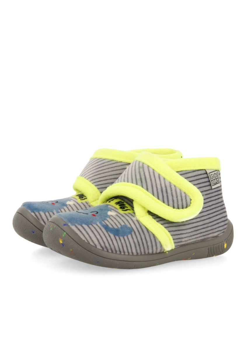 18852-zapatillas-de-estar-por-casa-gris-con-rayas-y-detalle-de-monstruito-para-beb-galtur-gris-1.jpg