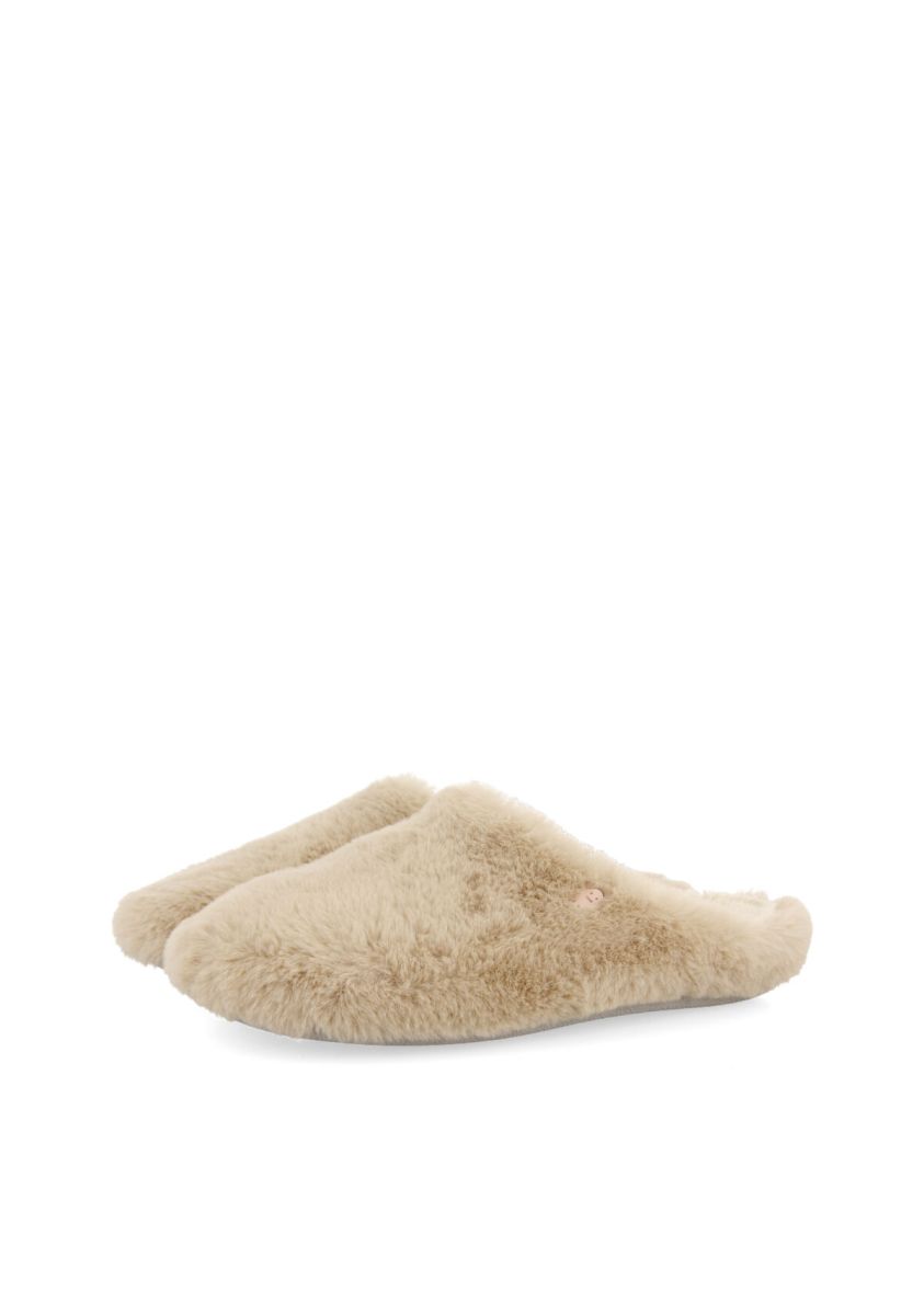 18977-zapatillas-de-estar-por-casa-beige-de-pelo-reciclado-oberdorf-beig-1.jpg