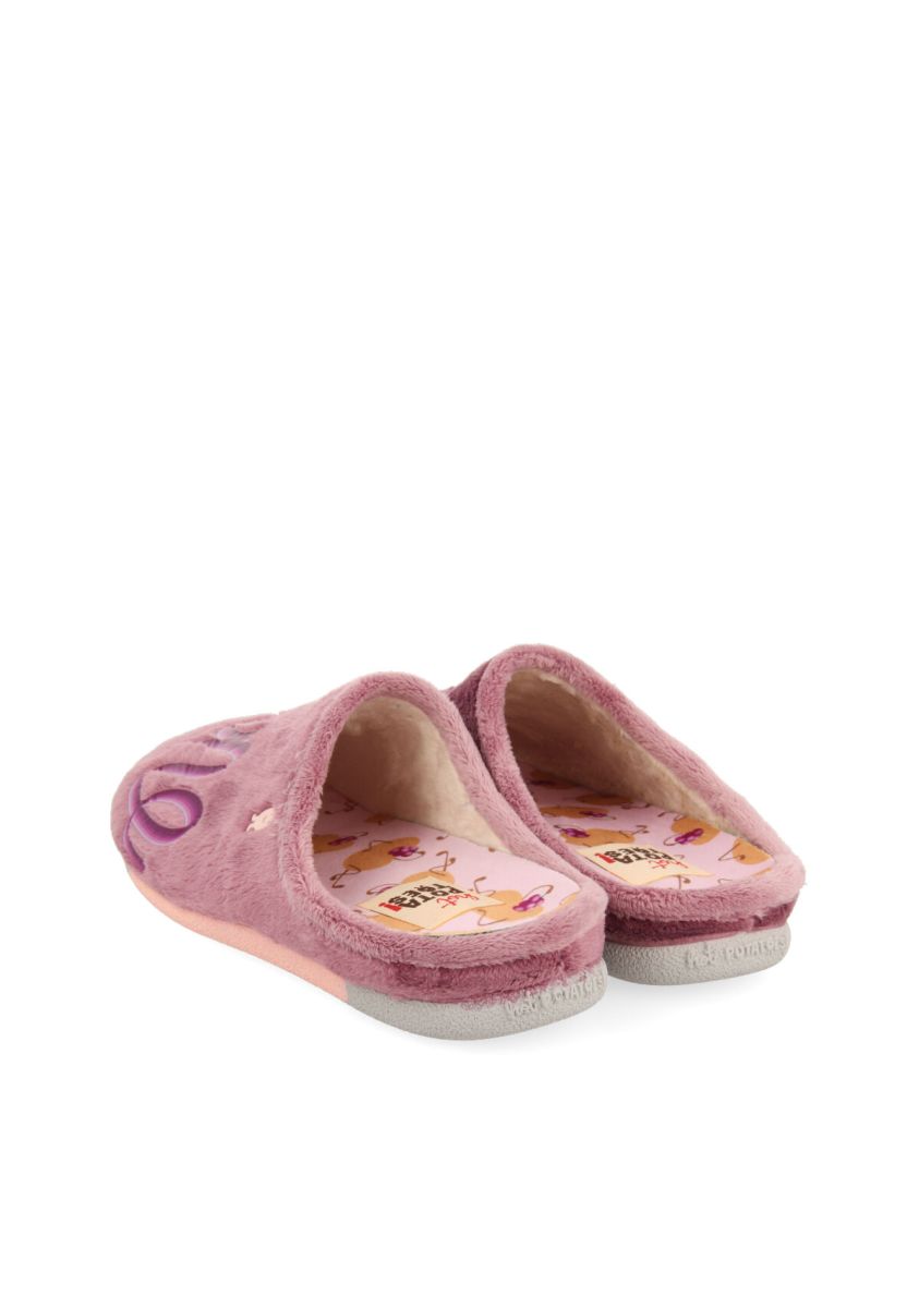 19080-zapatillas-de-estar-por-casa-de-pelo-malva-con-mensaje-hosmer-malva-1.jpg