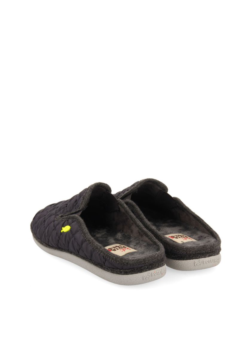 19101-zapatillas-de-estar-por-casa-acolchadas-color-gris-hedensted-gris-1.jpg