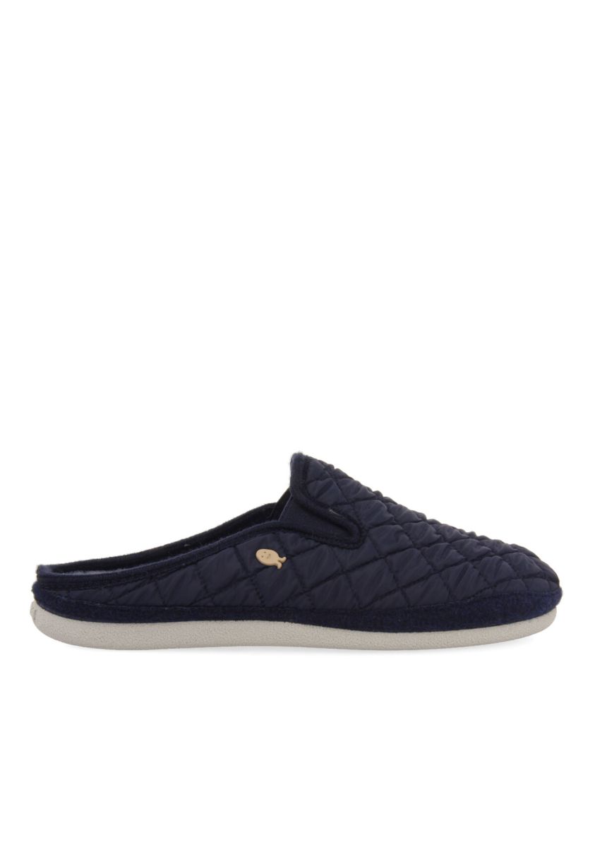 19111-zapatillas-de-estar-por-casa-acolchadas-color-marino-hedensted-marino-1.jpg