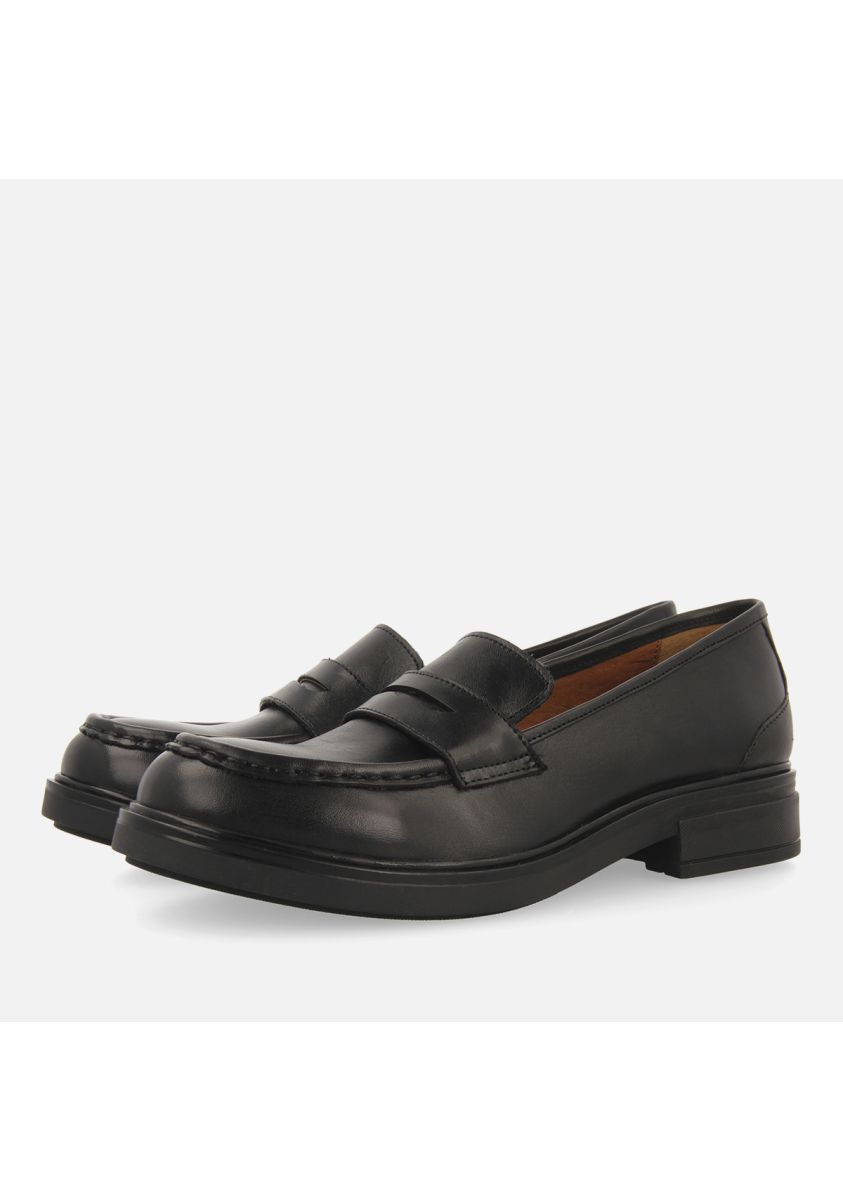 19136-mocasines-color-negro-de-piel-para-mujer-hallowell-negro-1.jpg