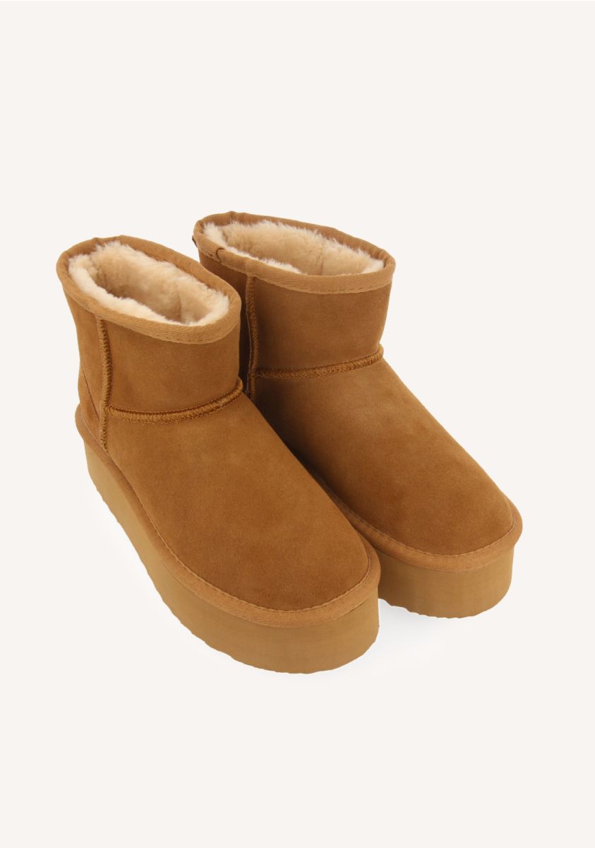 19183-botas-australianas-color-cuero-con-plataforma-para-mujer-bancroft-cuero-1.jpg