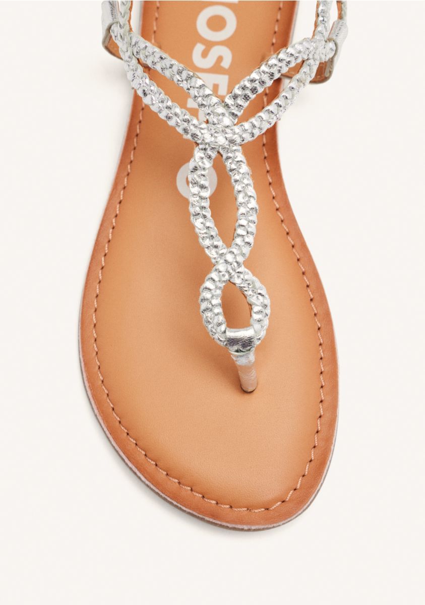 19223-sandalias-de-tiras-trenzadas-color-plata-para-mujer-merignas-plata-1.jpg