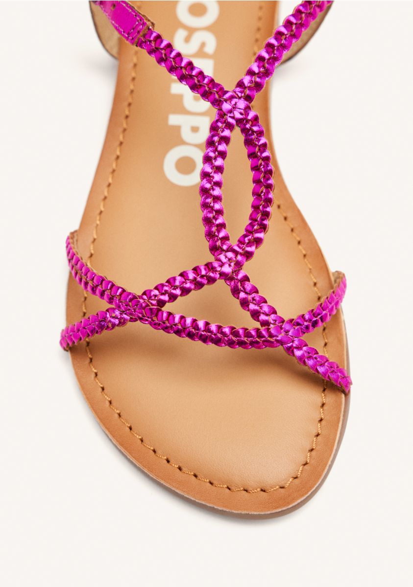 19232-sandalias-color-fucsia-de-tiras-finas-trenzadas-para-mujer-nioaque-fuxia-1.jpg