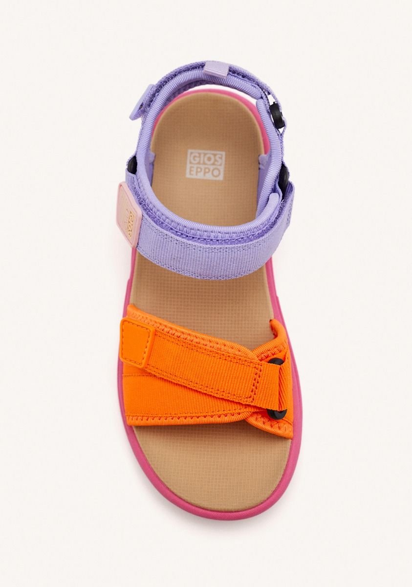 19411-chanclas-deportivas-color-fucsia-con-acentos-de-color-para-ni-a-y-ni-o-bunnel-fuxia-1.jpg