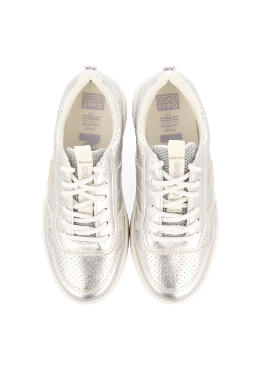 19935-sneakers-plateadas-con-picados-estilo-retro-para-ni-a-y-ni-o-carrick-plata-1.jpg