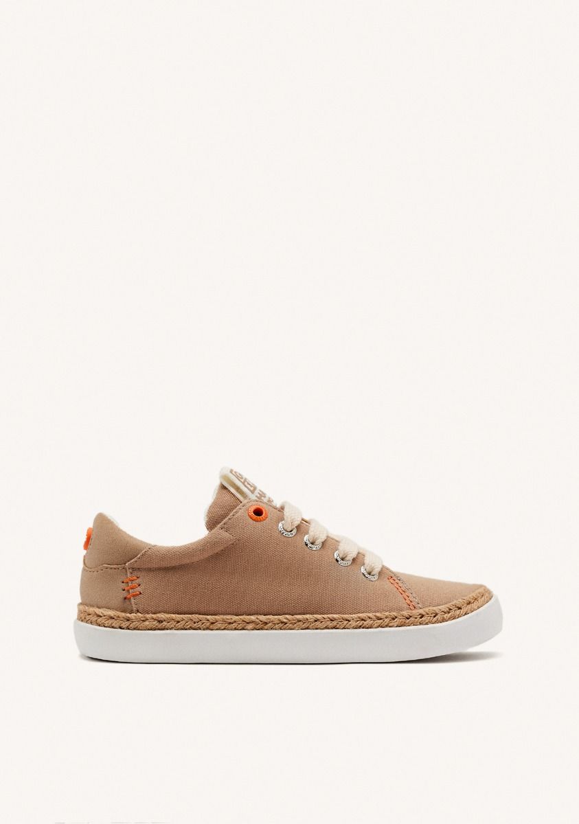 SNEAKERS COLOR BEIGE CON DETALLE EN RAFIA Y ACENTOS DE COLOR PARA NIÃO Y NIÃA TUNJE - BEIG 1 19944-sneakers-color-beige-con-detalle-en-rafia-y-acentos-de-color-para-ni-o-y-ni-a-tunje-beig-1.jpg