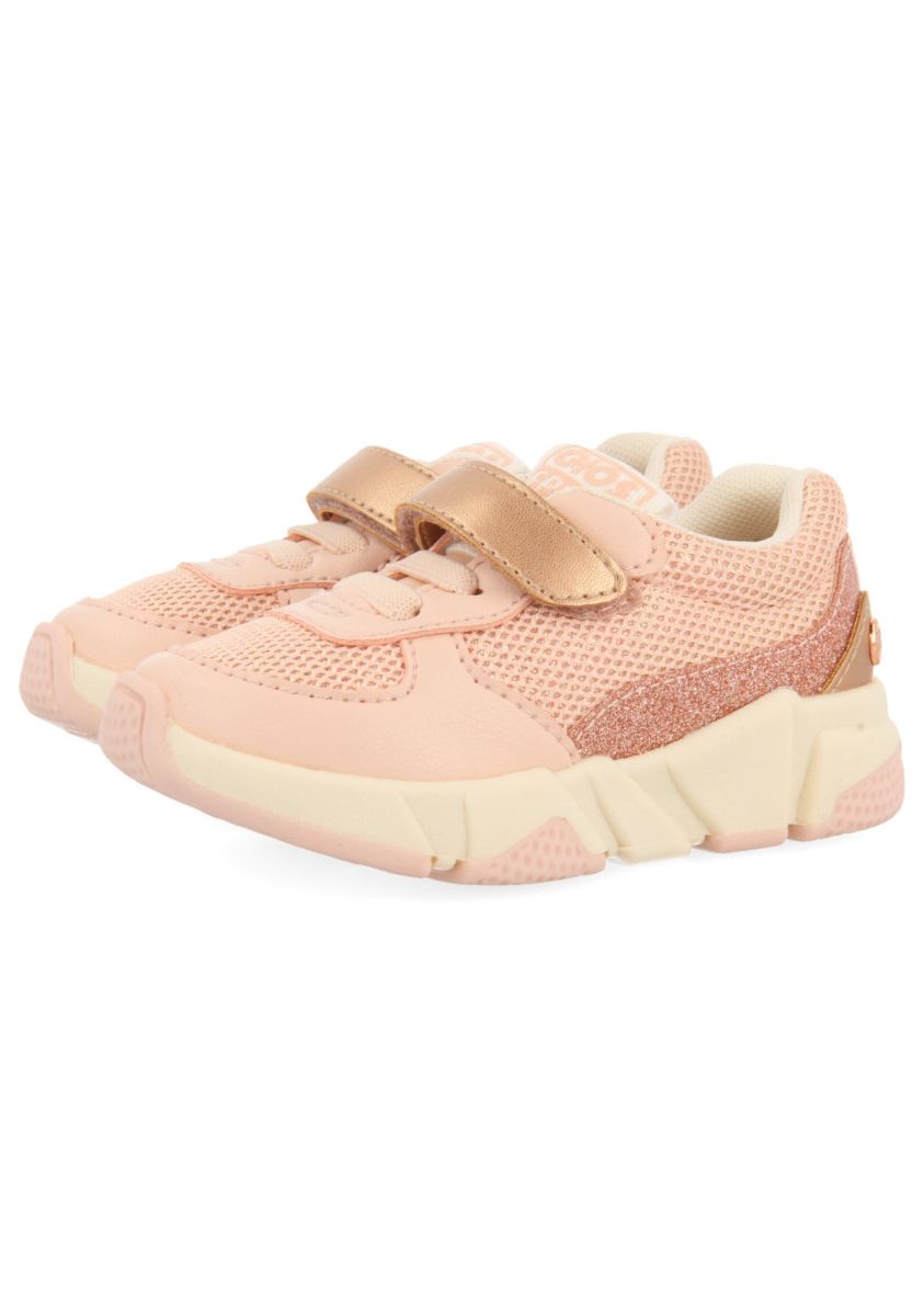 SNEAKERS ROSAS CON GLITTER, DETALLES METALIZADOS Y SUELA CON VOLUMEN PARA BEBÃ SUTERA - ROSA
