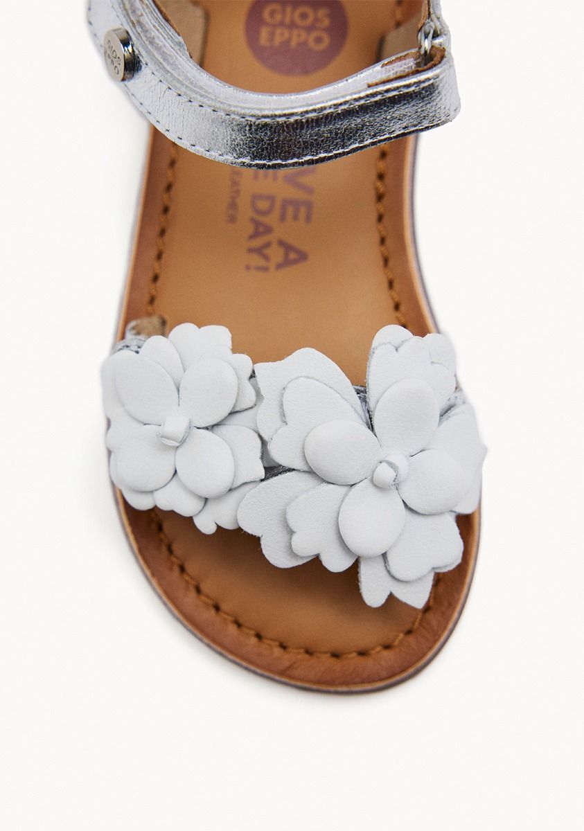 20471-sandalias-plateadas-de-piel-con-adorno-de-flores-para-ni-a-y-ni-o-shegan-plata-1.jpg