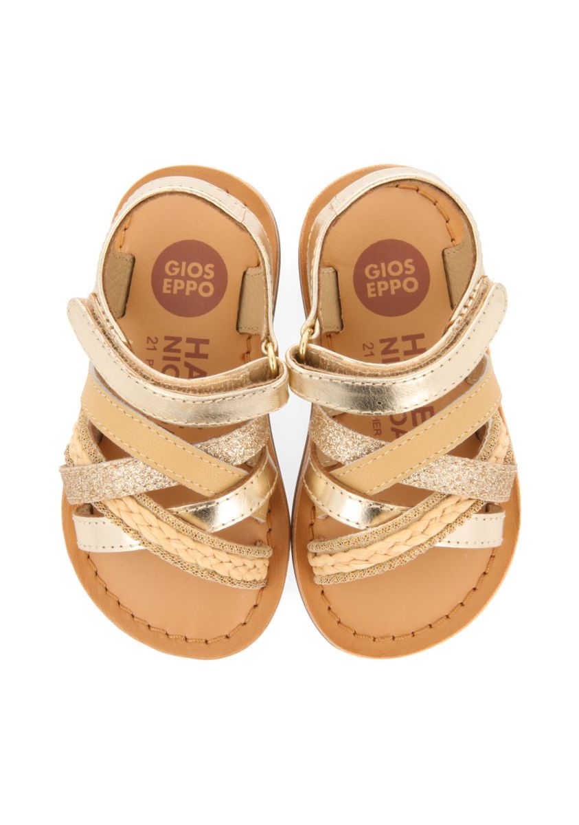 20505-sandalias-doradas-de-piel-con-bordado-en-rafia-glitter-y-acentos-metalizados-para-beb-ilok-oro-1.jpg