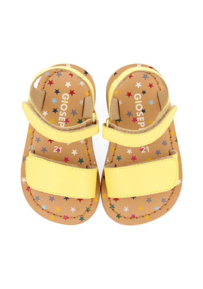 20514-sandalias-amarillas-de-piel-con-print-fantas-a-para-beb-himare-amarillo-1.jpg