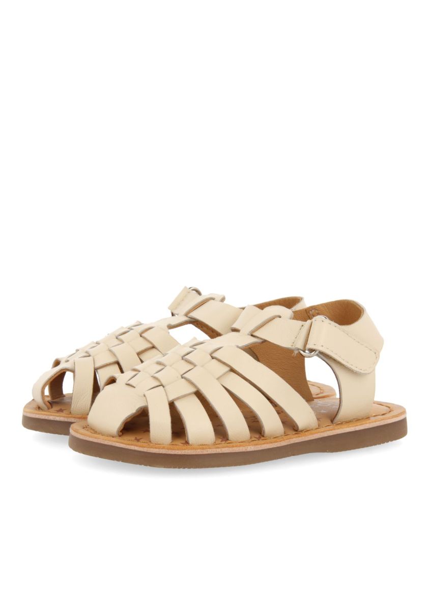 20560-sandalias-color-off-white-de-piel-estilo-cangrejera-para-beb-harrah-off-white-1.jpg