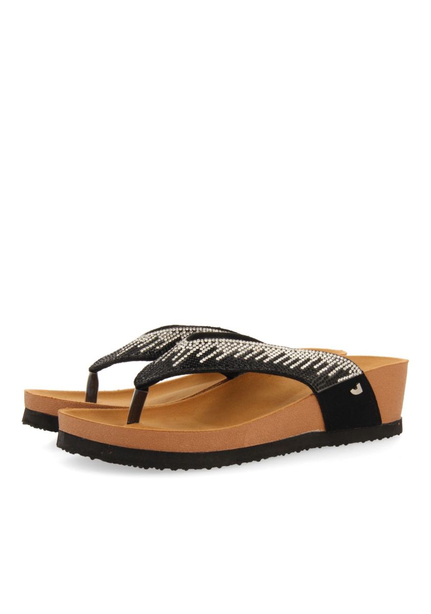 20990-sandalias-negras-con-cu-a-tipo-bio-y-pedrer-a-para-mujer-isnello-negro-1.jpg