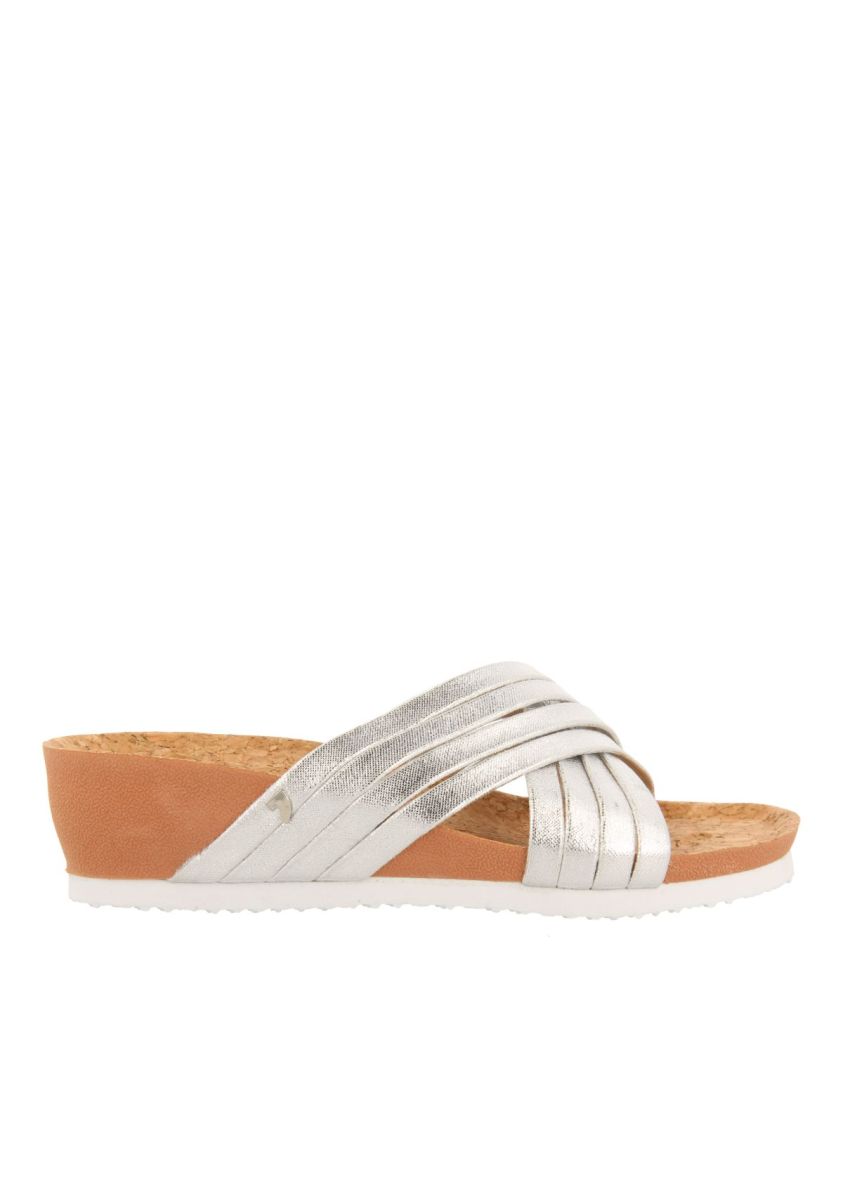 CHANCLAS CON CUÃA Y TIRAS PLATEADAS PARA MUJER BREAGE - PLATA