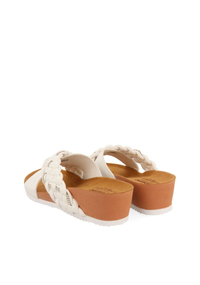 21016-sandalias-con-cu-a-tipo-bio-y-tiras-blancas-para-mujer-belpasso-off-white-1.jpg