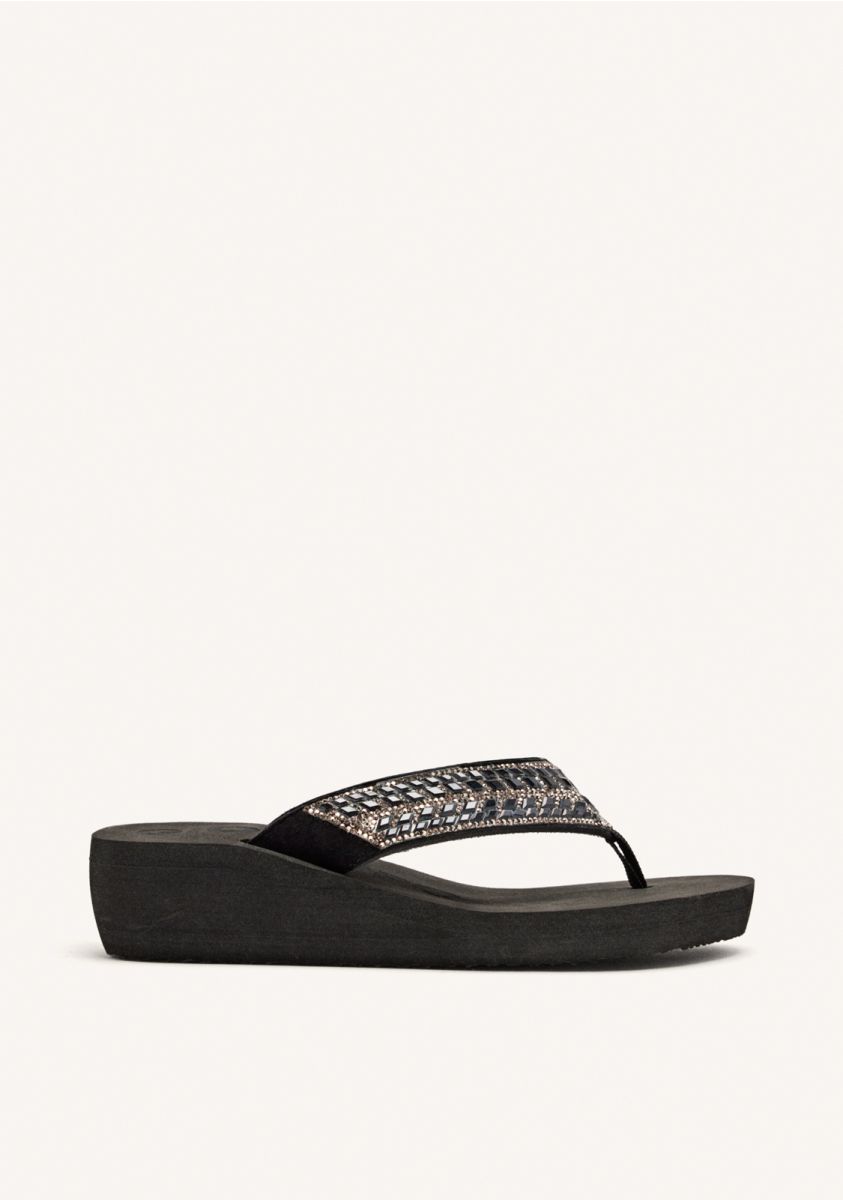21066-sandalias-negras-con-cu-a-y-pedrer-a-para-mujer-devices-negro-1.jpg