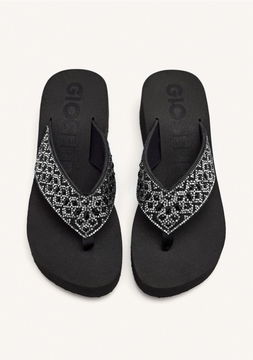 21082-sandalias-negras-con-cu-a-y-pedrer-a-para-mujer-drenove-negro-1.jpg