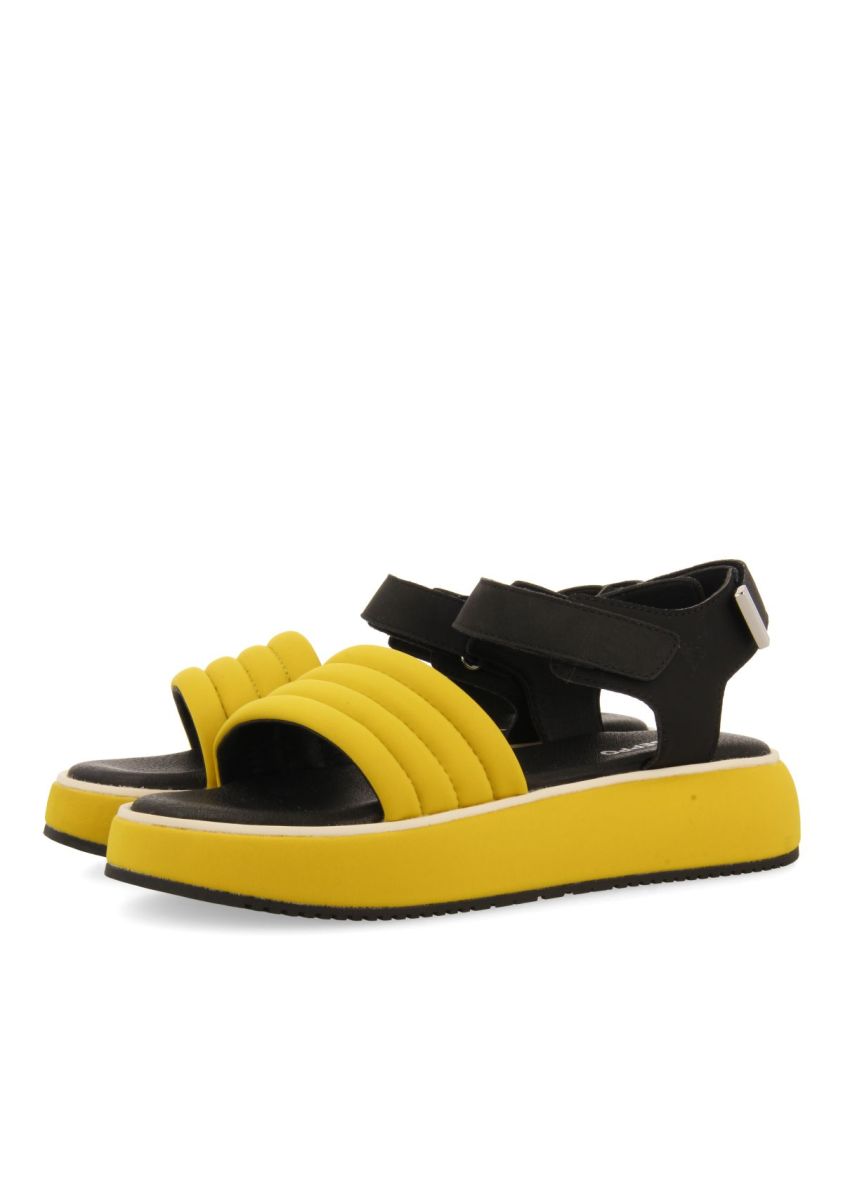 21165-sandalias-deportivas-color-mostaza-con-plataforma-para-mujer-cheval-mostaza-1.jpg