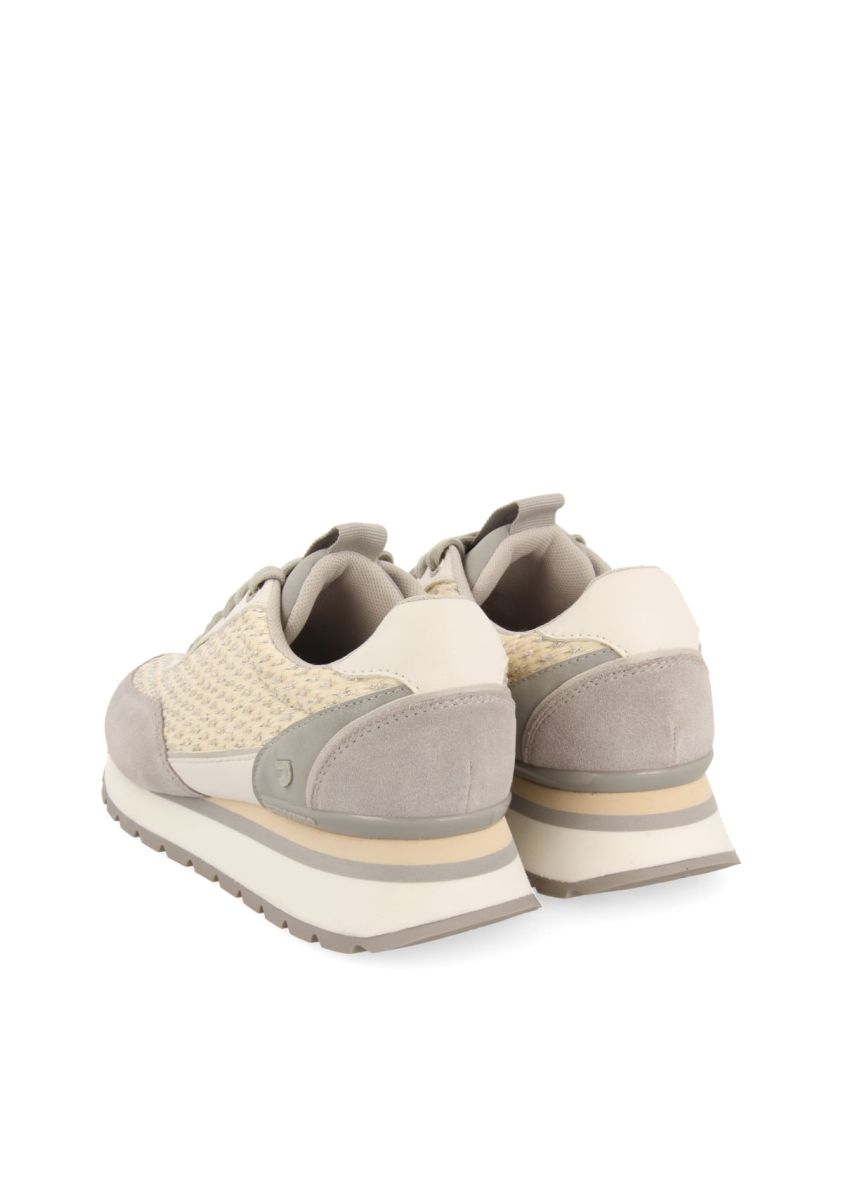 21319-sneakers-plateadas-con-detalles-trenzados-para-mujer-gaggi-plata-1.jpg
