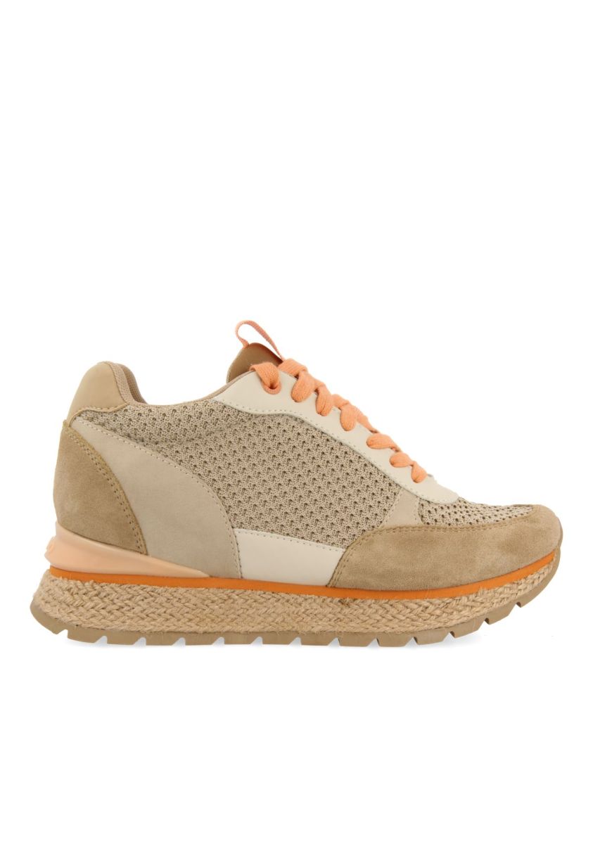 SNEAKERS BEIGE ESTILO MEDITERRÃNEO CON CUÃA INTERNA PARA MUJER KAJAN - BEIG
