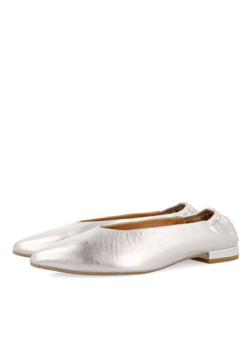 21504-bailarinas-de-piel-color-plata-con-punta-fina-y-tal-n-fruncida-para-mujer-guatay-plata-1.jpg