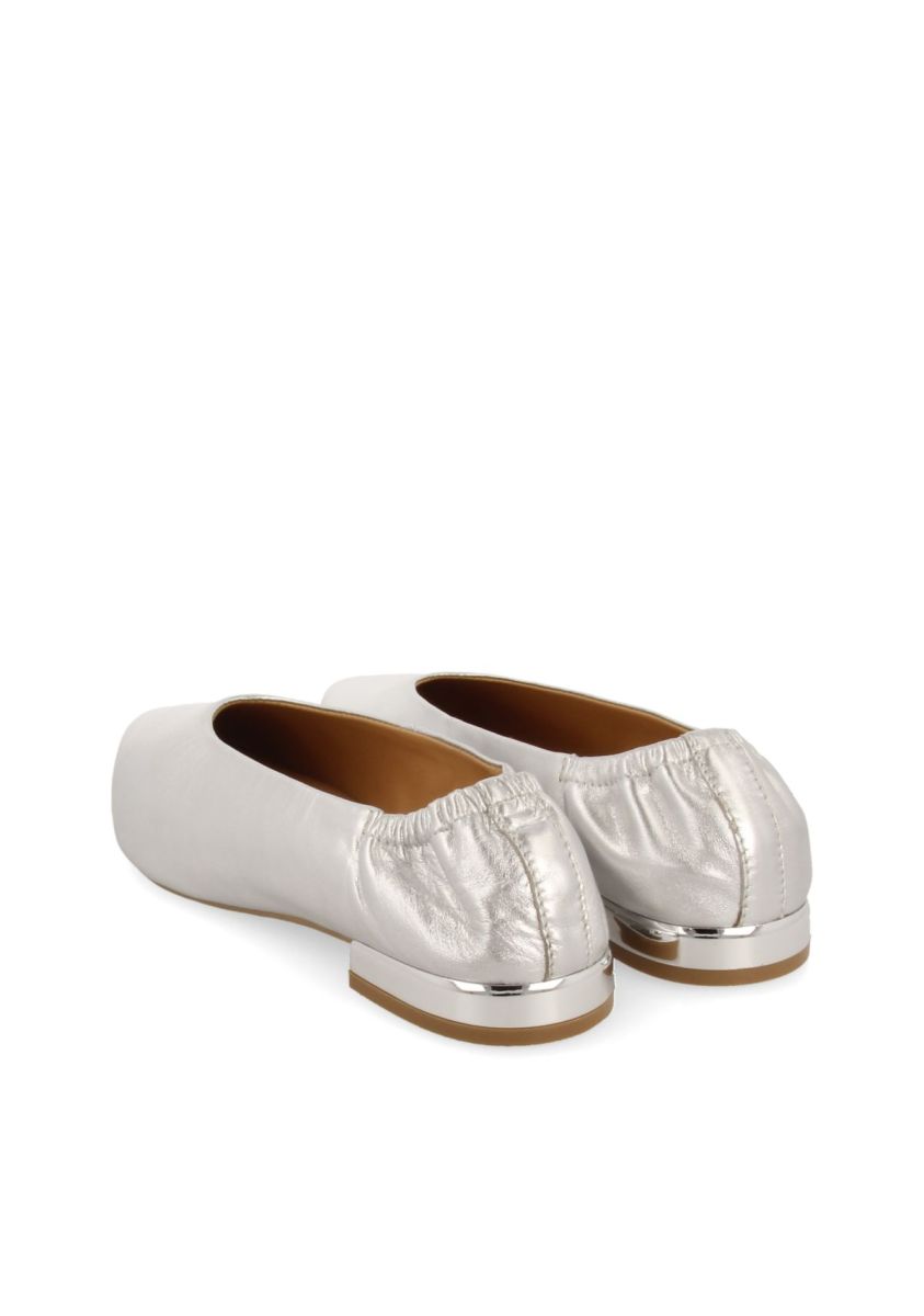 21504-bailarinas-de-piel-color-plata-con-punta-fina-y-tal-n-fruncida-para-mujer-guatay-plata-1.jpg