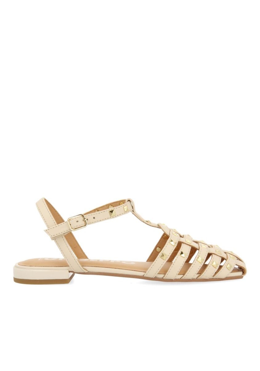 SANDALIAS ESTILO CANGREJERAS DE PIEL COLOR OFF-WHITE CON TACHAS PARA MUJER CANBY - OFF-WHITE