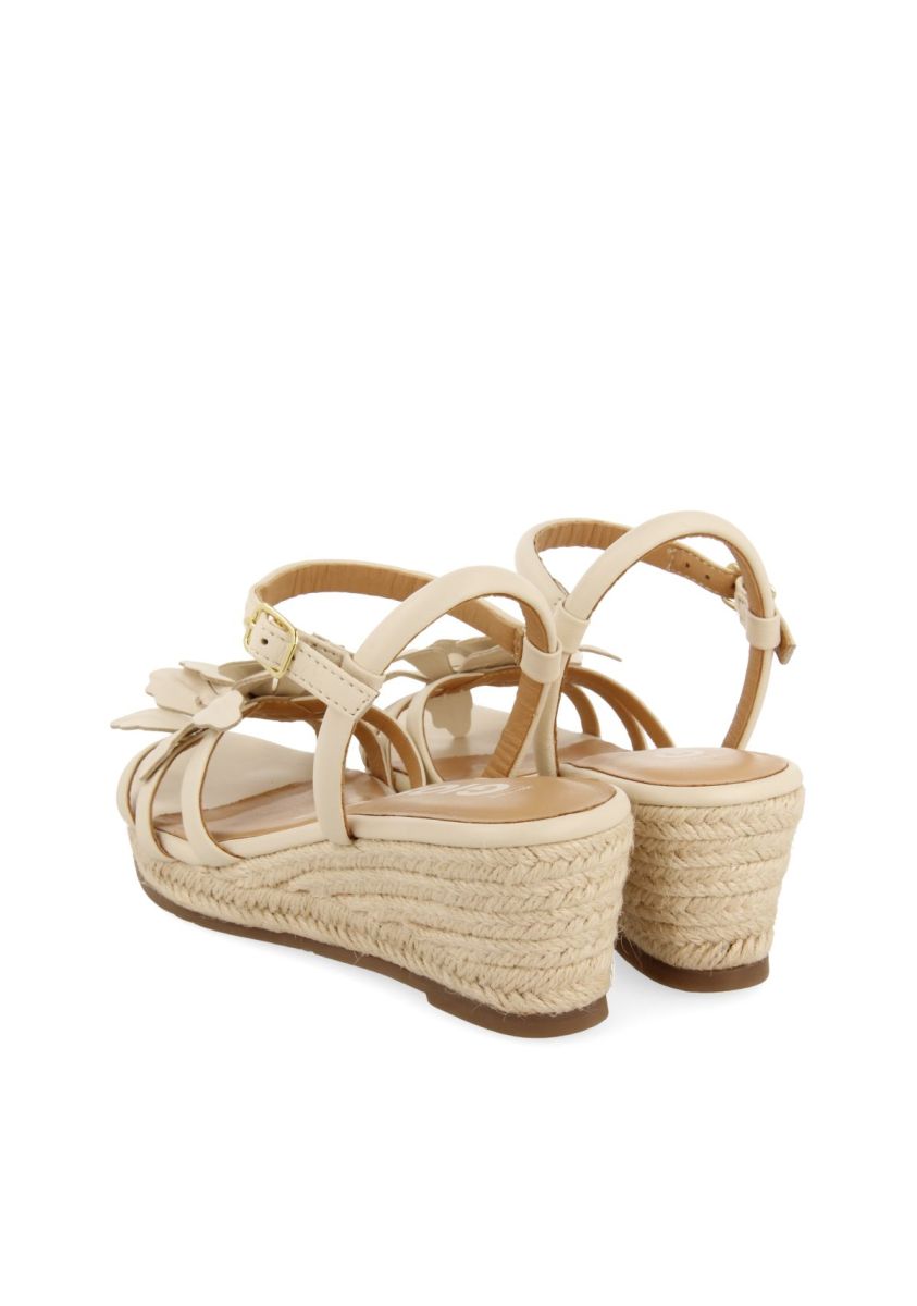22066-sandalias-de-piel-color-off-white-con-adorno-de-flor-y-cu-a-de-yute-para-mujer-samsula-off-white-1.jpg