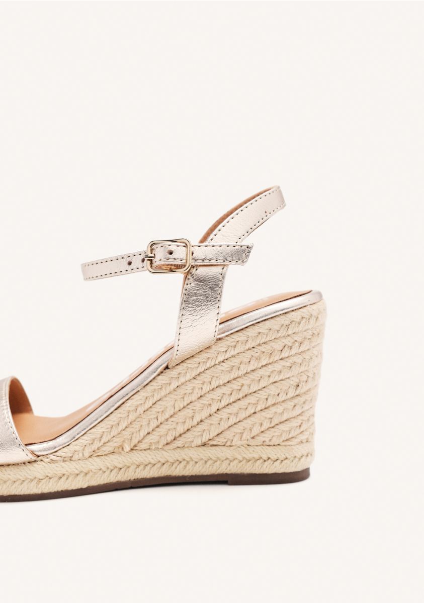 22090-sandalias-de-piel-color-platino-con-cu-a-de-yute-para-mujer-zhepe-platino-1.jpg