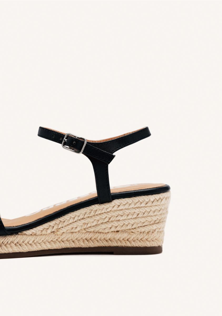 22098-sandalias-de-piel-negras-con-cu-a-de-yute-para-mujer-yalaha-negro-1.jpg