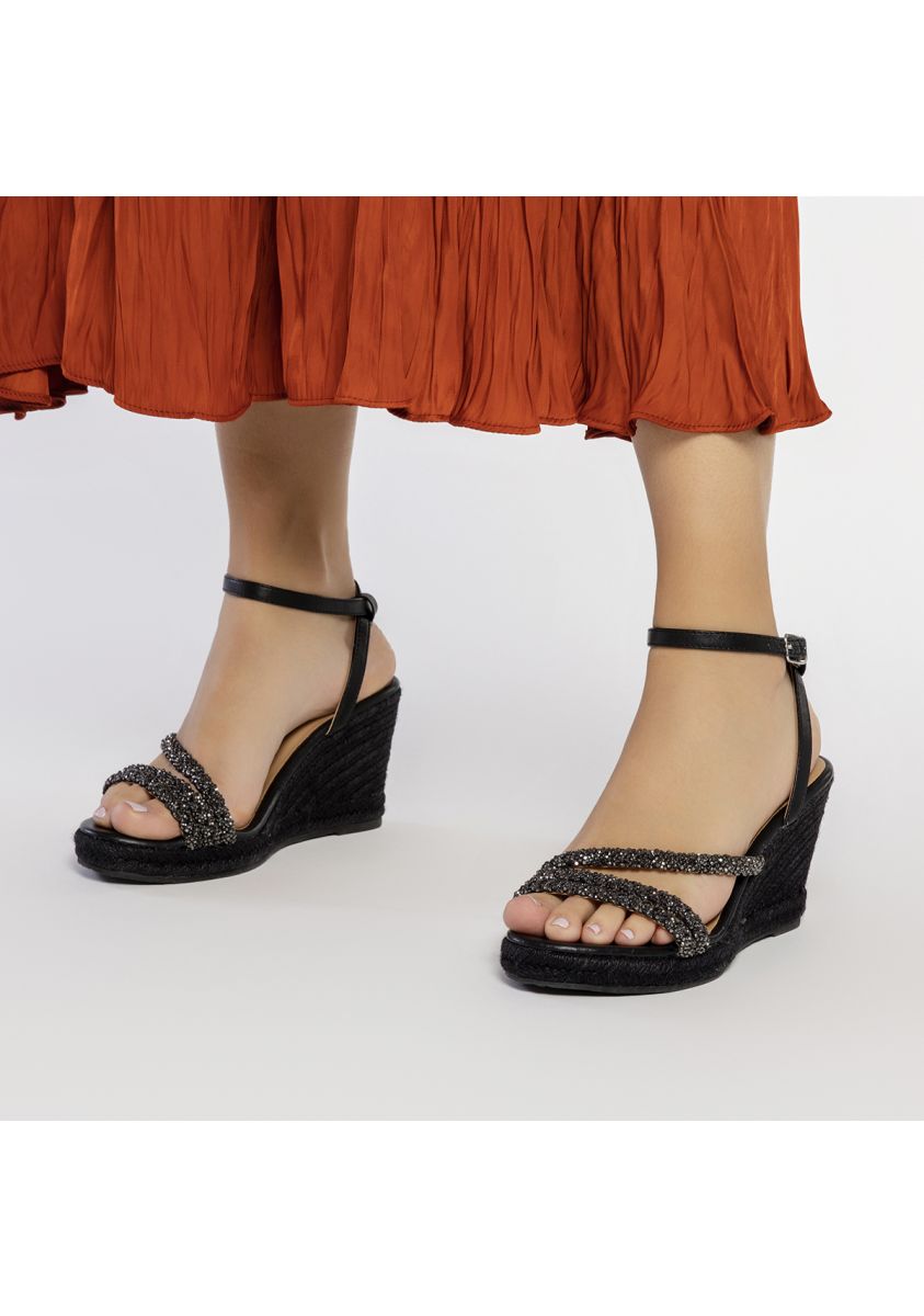 22172-sandalias-de-piel-color-negro-con-tiras-con-pedrer-a-y-cu-a-alta-de-yute-para-mujer-menfi-negro-1.jpg
