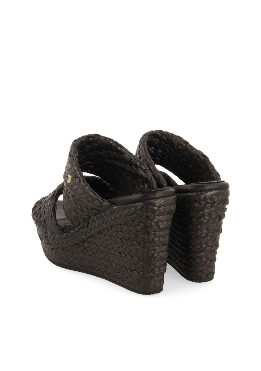 22272-sandalias-altas-de-cu-a-color-negro-estilo-mule-con-rafia-para-mujer-frazzano-negro-1.jpg