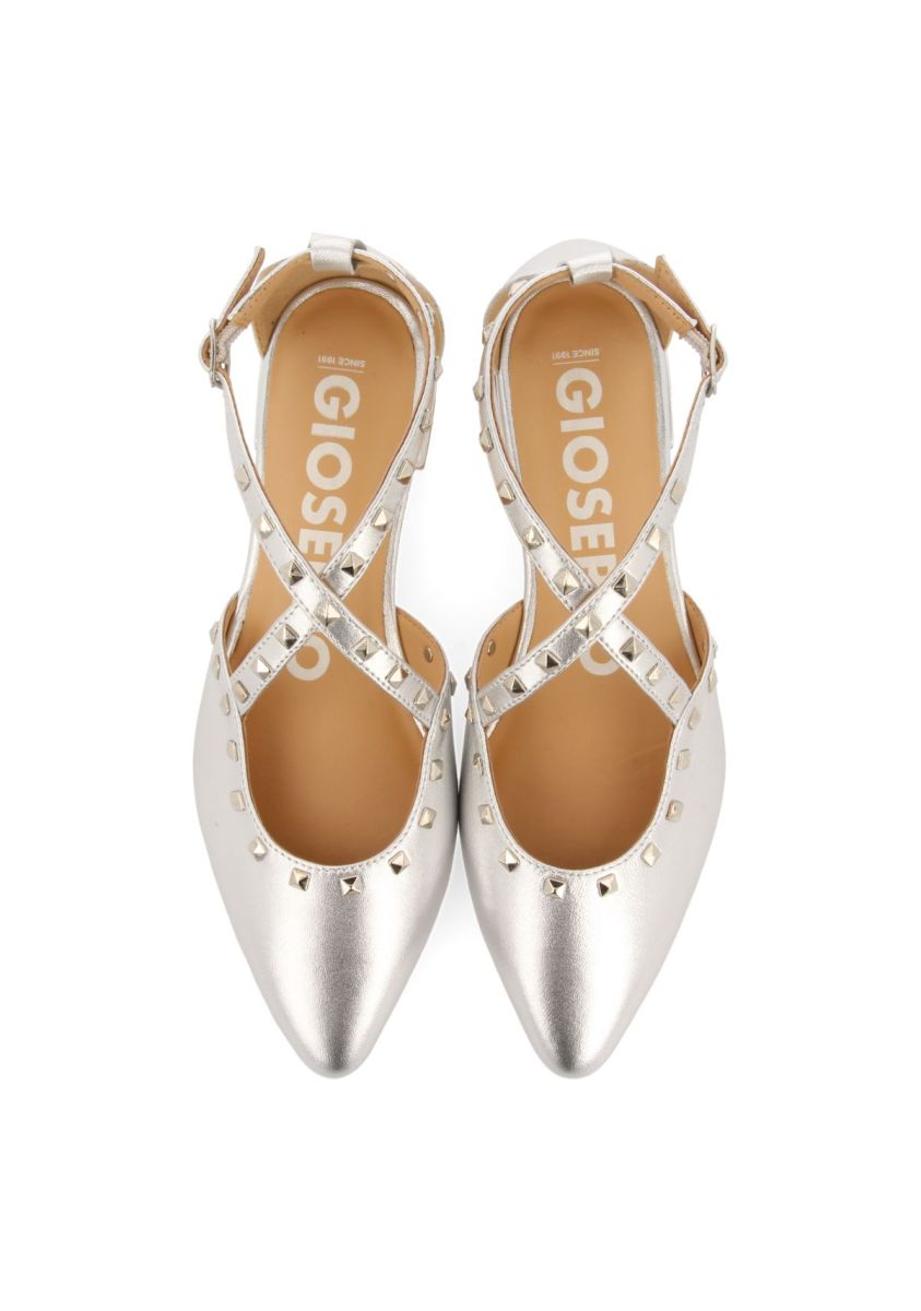 22371-bailarinas-de-piel-color-plateado-con-punta-fina-y-detalle-de-tachas-para-mujer-garcon-plata-1.jpg