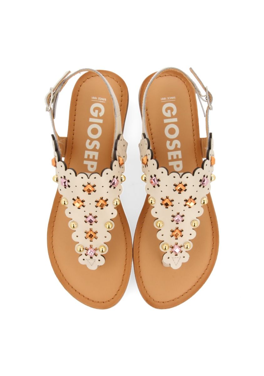 22405-sandalias-color-off-white-de-piel-con-adorno-de-flores-con-tachas-para-mujer-preloj-off-white-1.jpg